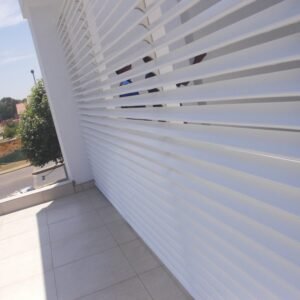 sun louvers at 4th